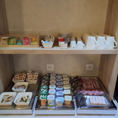 آفيا سفير مونبارناس 3* باريس