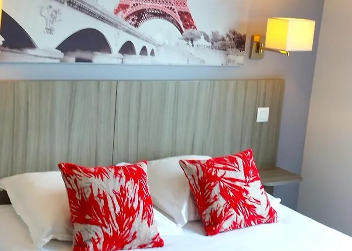 Avia Saphir Montparnasse 3*