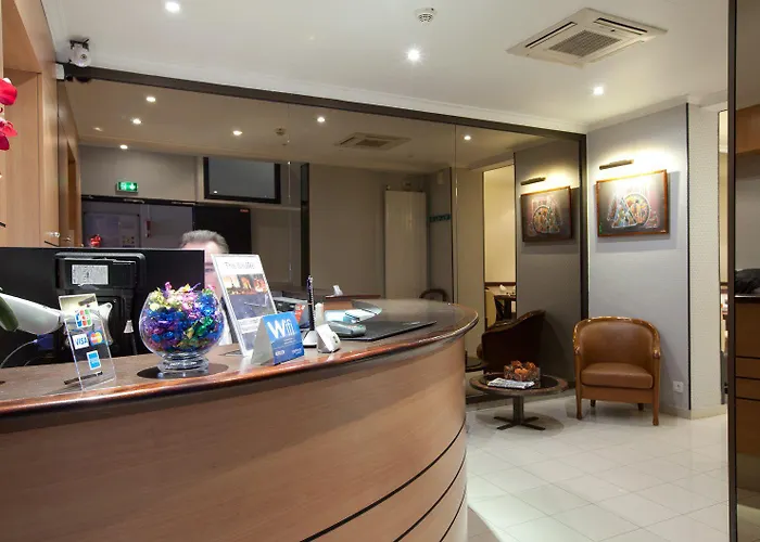 Avia Saphir Montparnasse 3*