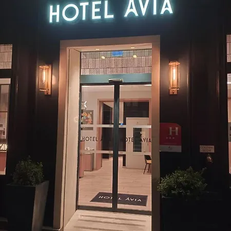Avia Saphir Montparnasse Paris