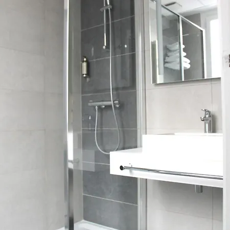 Avia Saphir Montparnasse 3* Paris