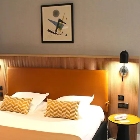 Avia Saphir Montparnasse Paris
