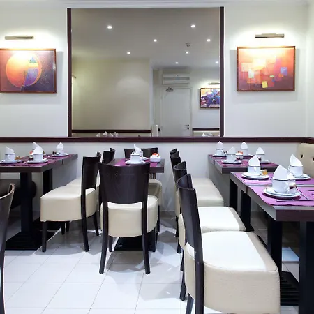 מלון Avia Saphir Montparnasse 3*