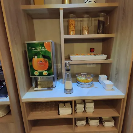 Avia Saphir Montparnasse 3*