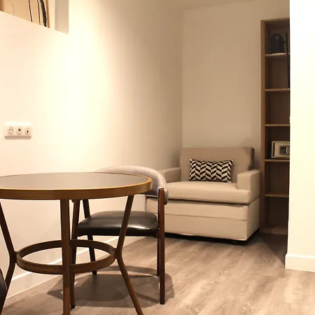 מלון Avia Saphir Montparnasse 3*