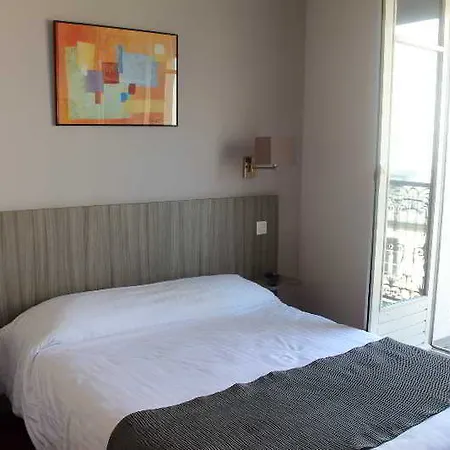 Avia Saphir Montparnasse Hotel 3*
