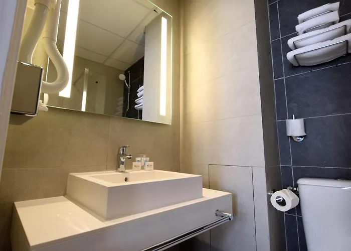 Avia Saphir Montparnasse