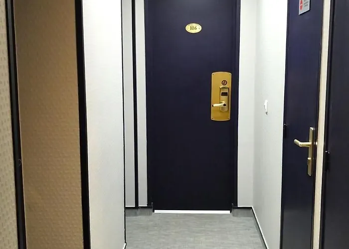 Hotel Avia Saphir Montparnasse París