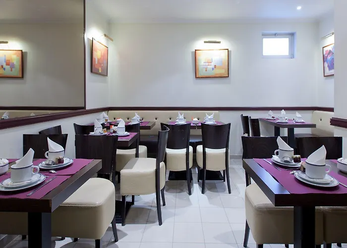 Avia Saphir Montparnasse Hotel París