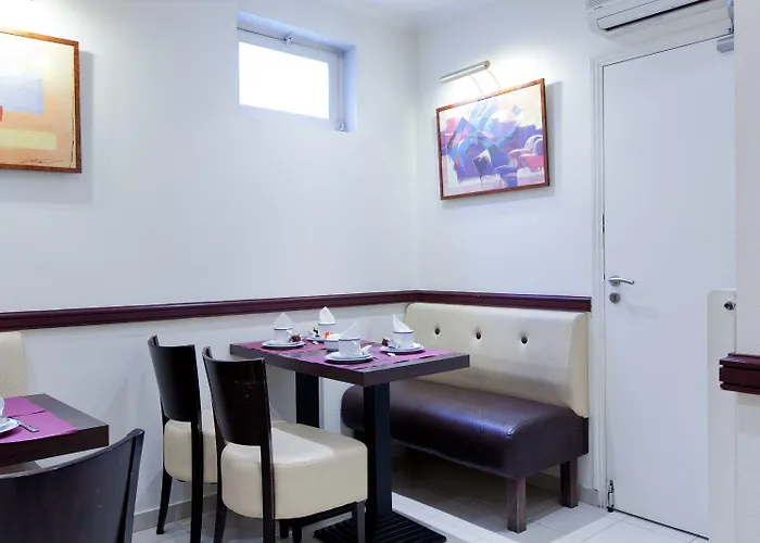 Avia Saphir Montparnasse 3* París